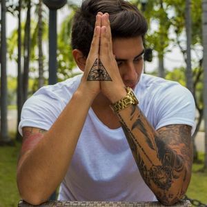 Meet your Posher, Jair pedro